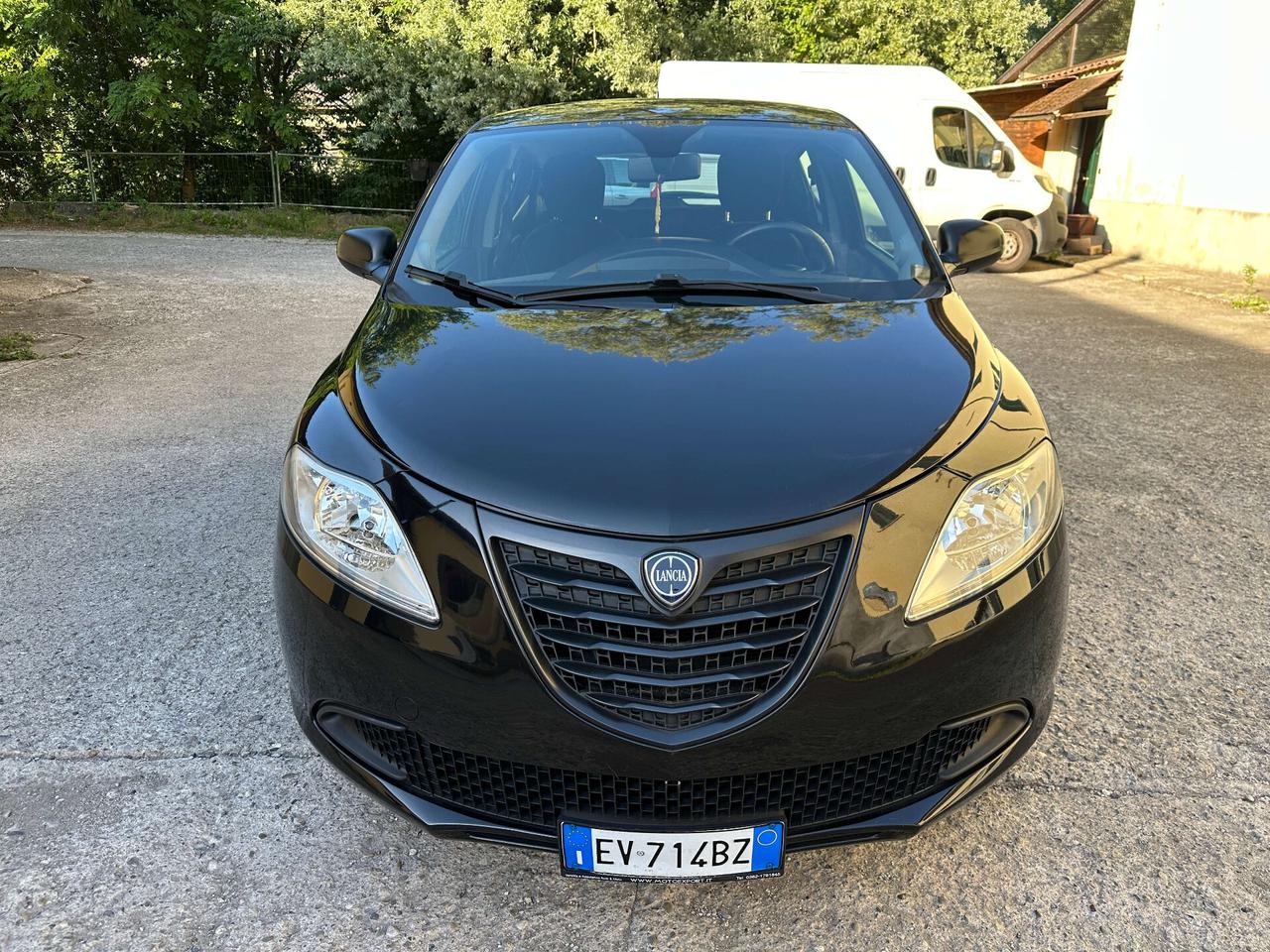 Lancia Ypsilon 1.2 69 CV 5 porte Platinum