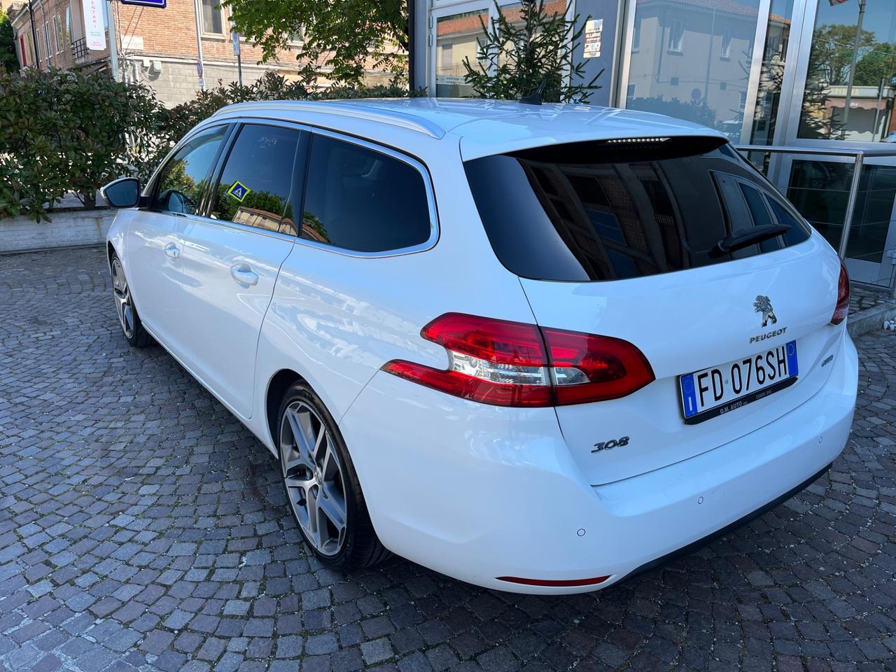 Peugeot 308 BlueHDi 120 S&S SW GT Line