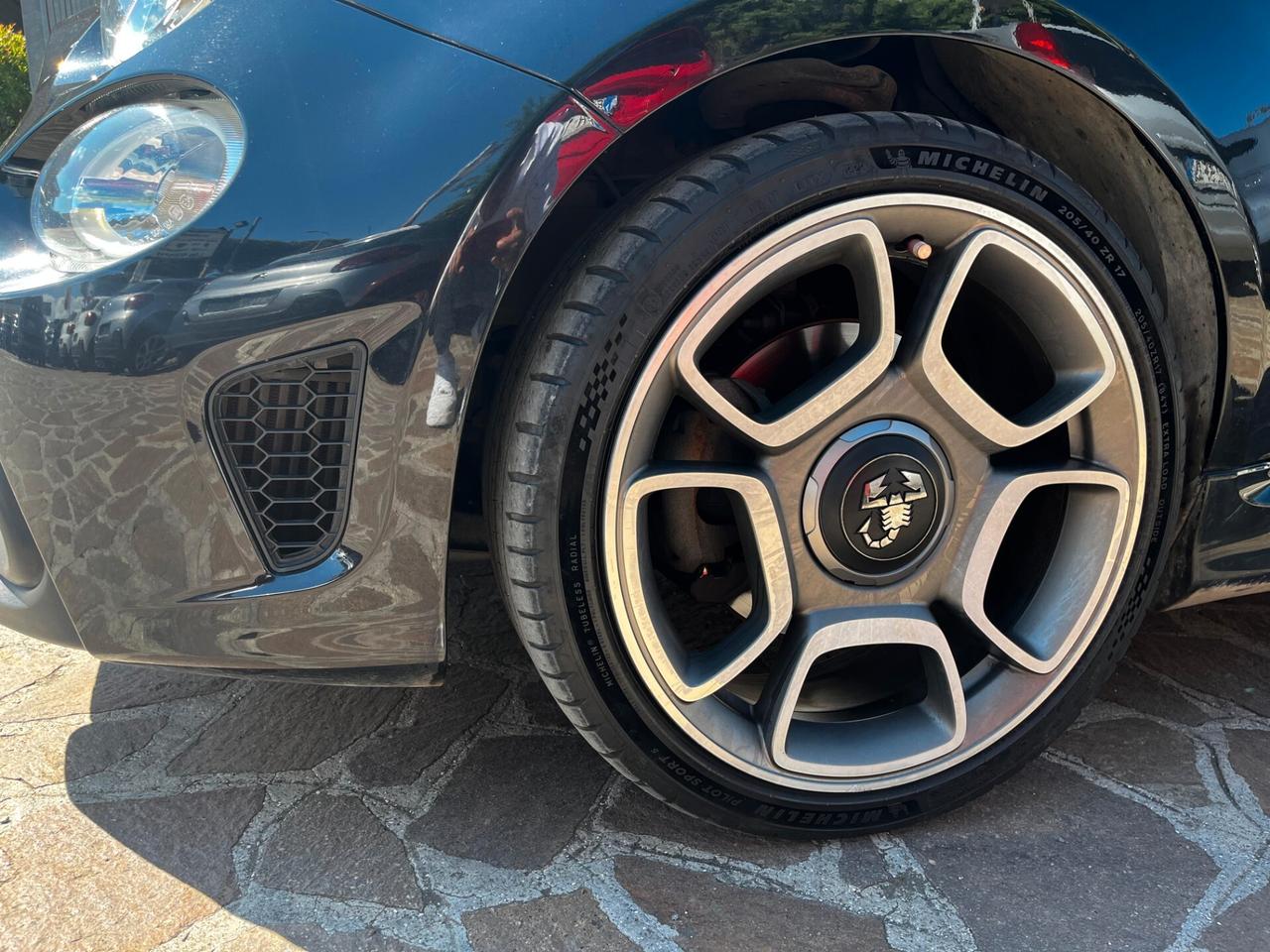 Abarth 595 1.4 Turbo T-Jet 145 CV