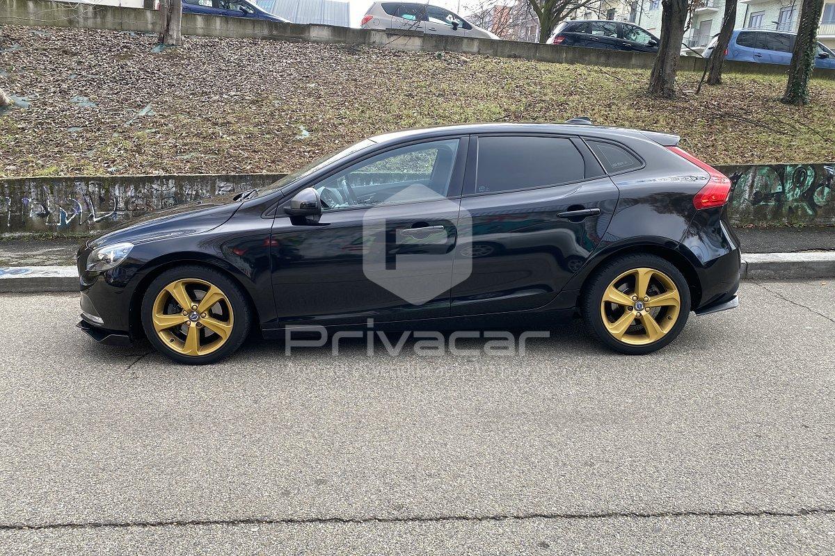 VOLVO V40 D2 1.6 Powershift Momentum