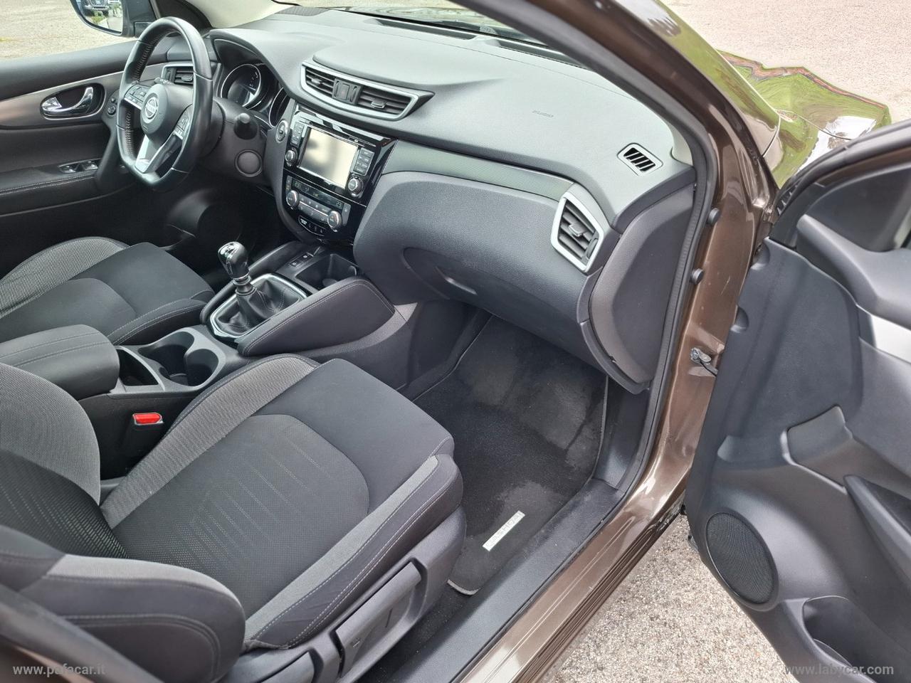 NISSAN Qashqai 1.5 dCi N-Connecta
