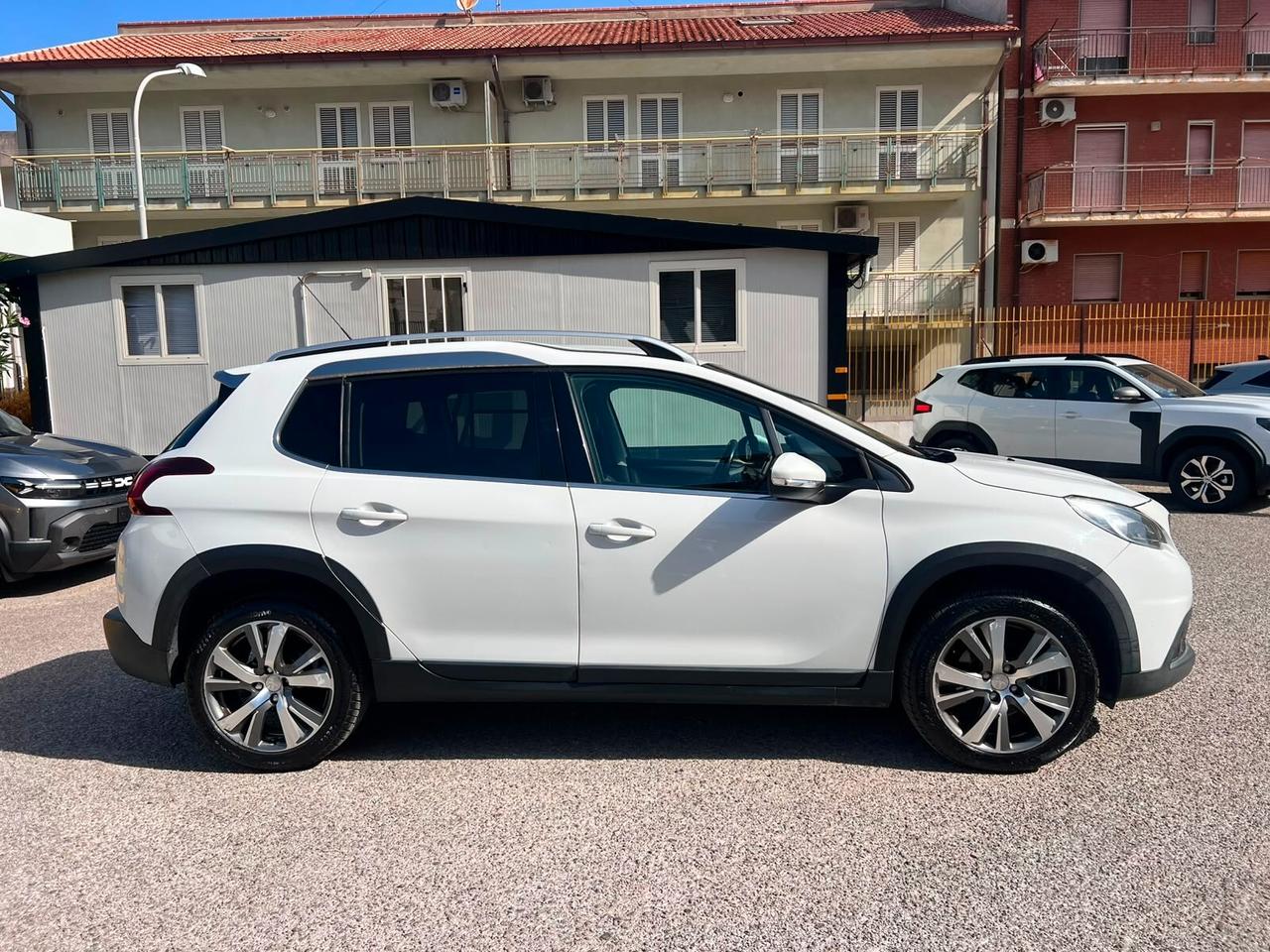 Peugeot 2008 1. 6 BlueHDi 120 S&S Allure
