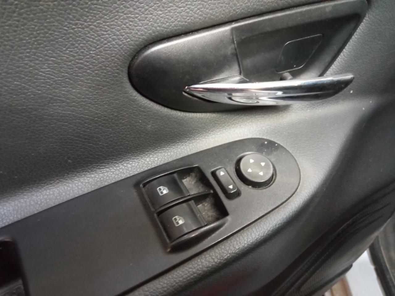 Lancia Ypsilon 1.3 MJT 16V 95 CV 5 porte S&S Platinum
