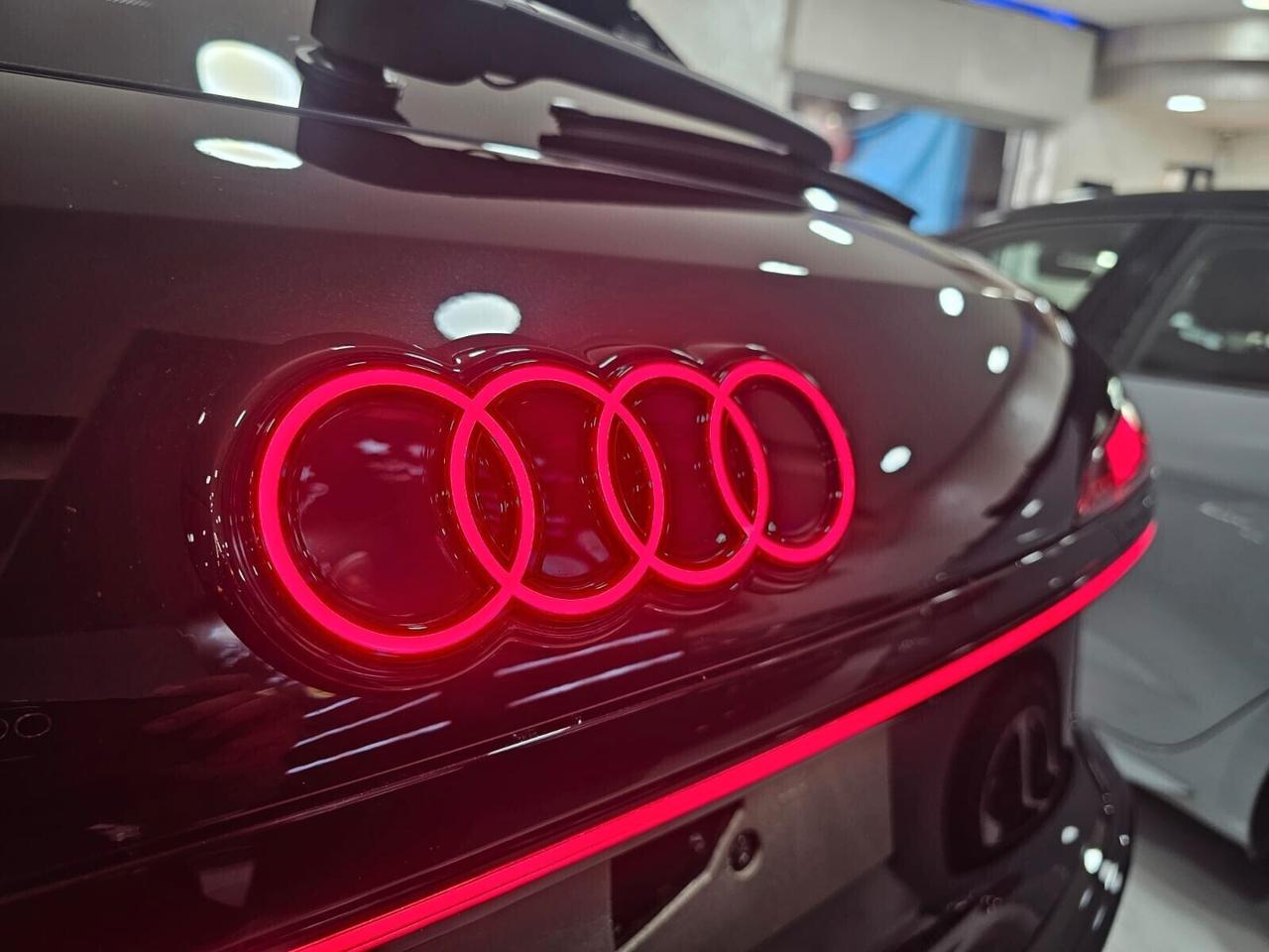 NUOVA AUDI Q3 SPORTBACK 35 TDI 150CV S-LINE S-TRONIC IDENTITY BLACK
