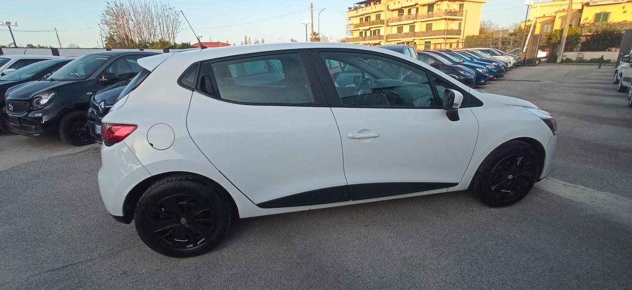 Renault Clio 1.5 dCi 8V 75CV 5 porte 1 proprietario