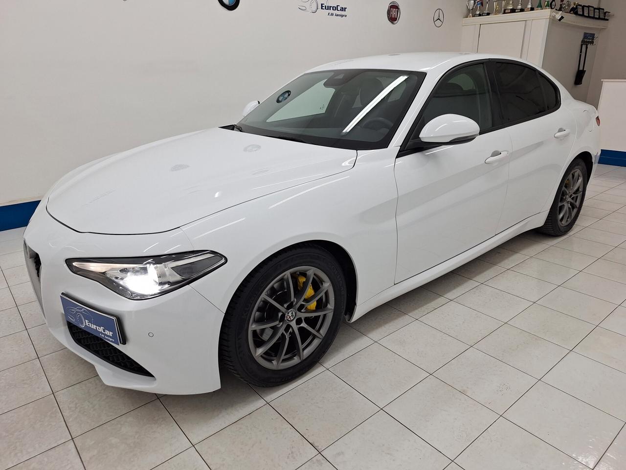 Alfa Romeo Giulia 2.2 180cv MT6 Business Sport
