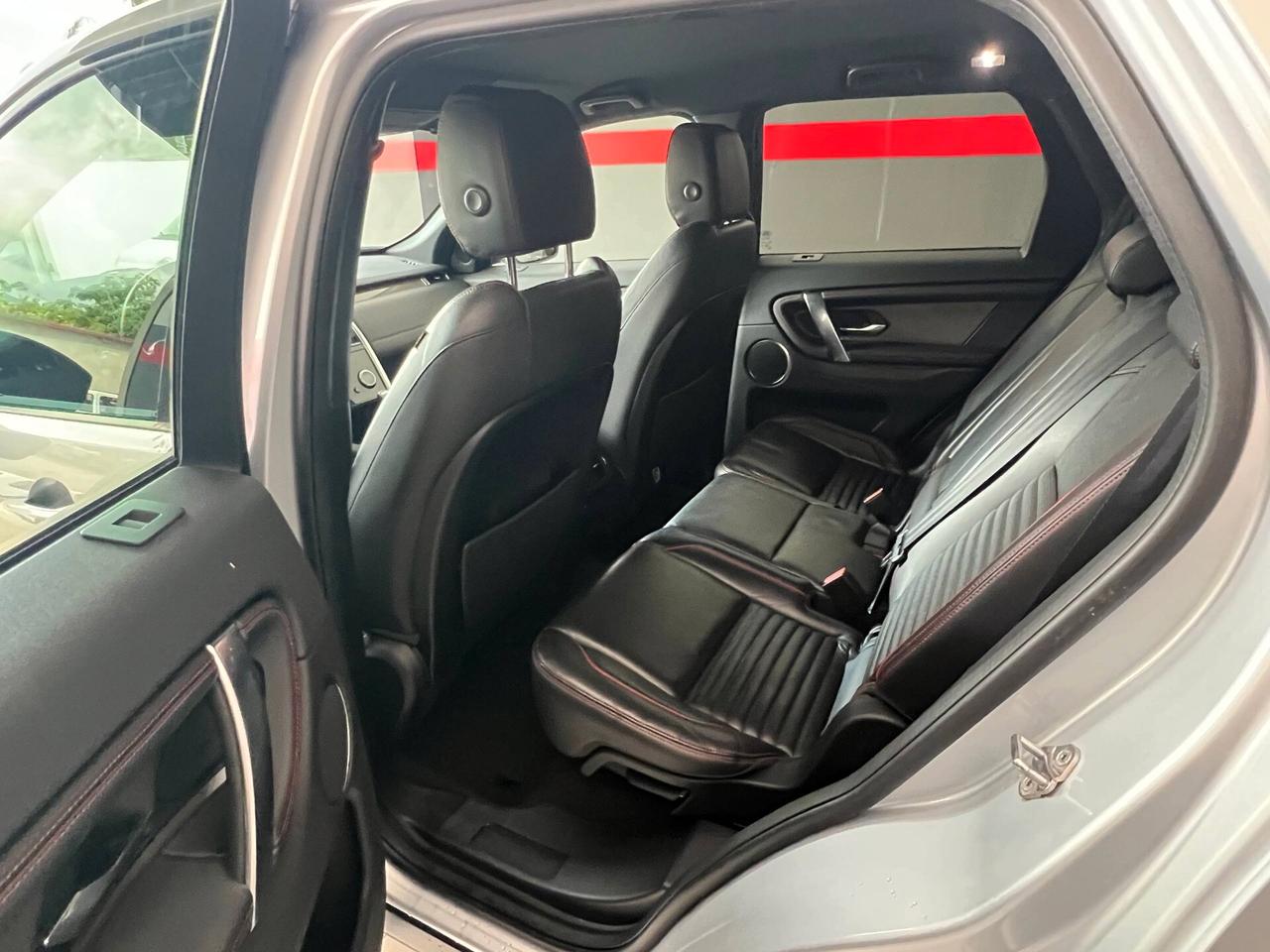 Land Rover Discovery Sport 2.0D I4-L.Flw 150 CV AWD Auto R-Dynamic SE