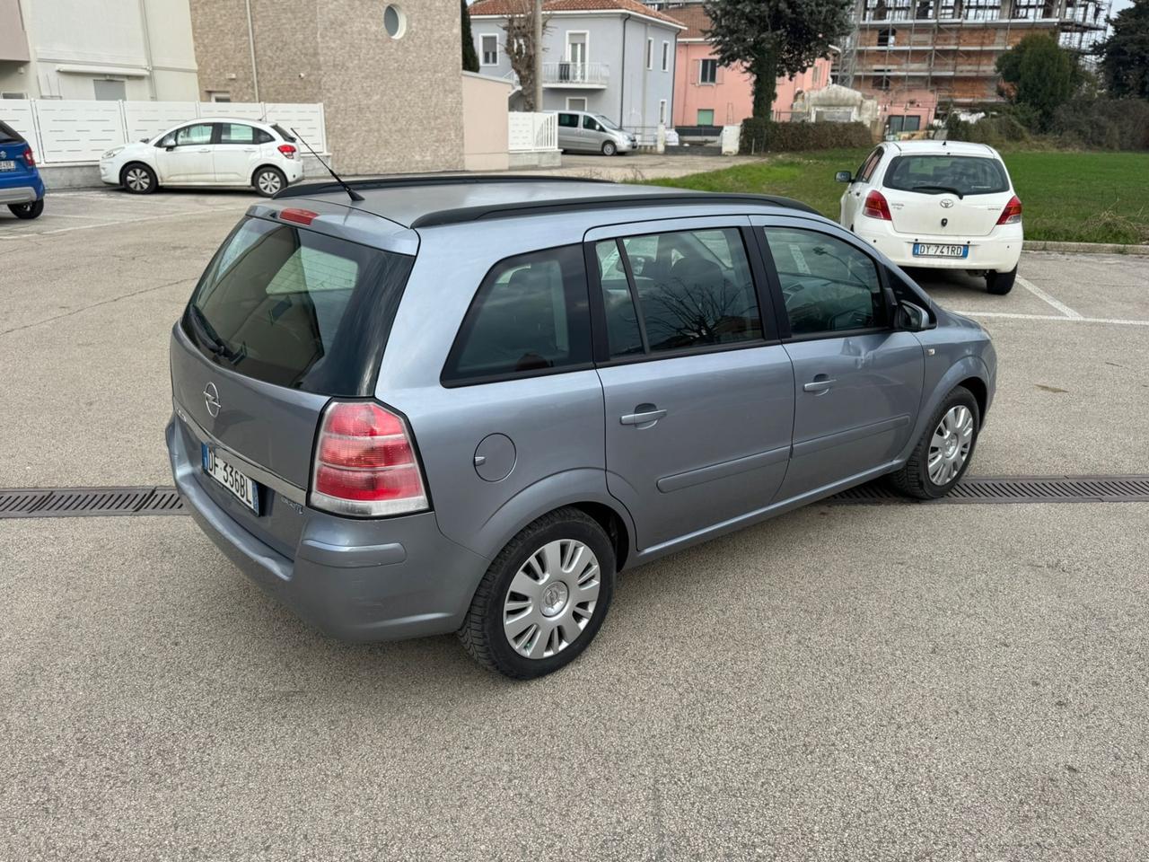 Opel Zafira 1.6 16V ecoM 94CV Cosmo