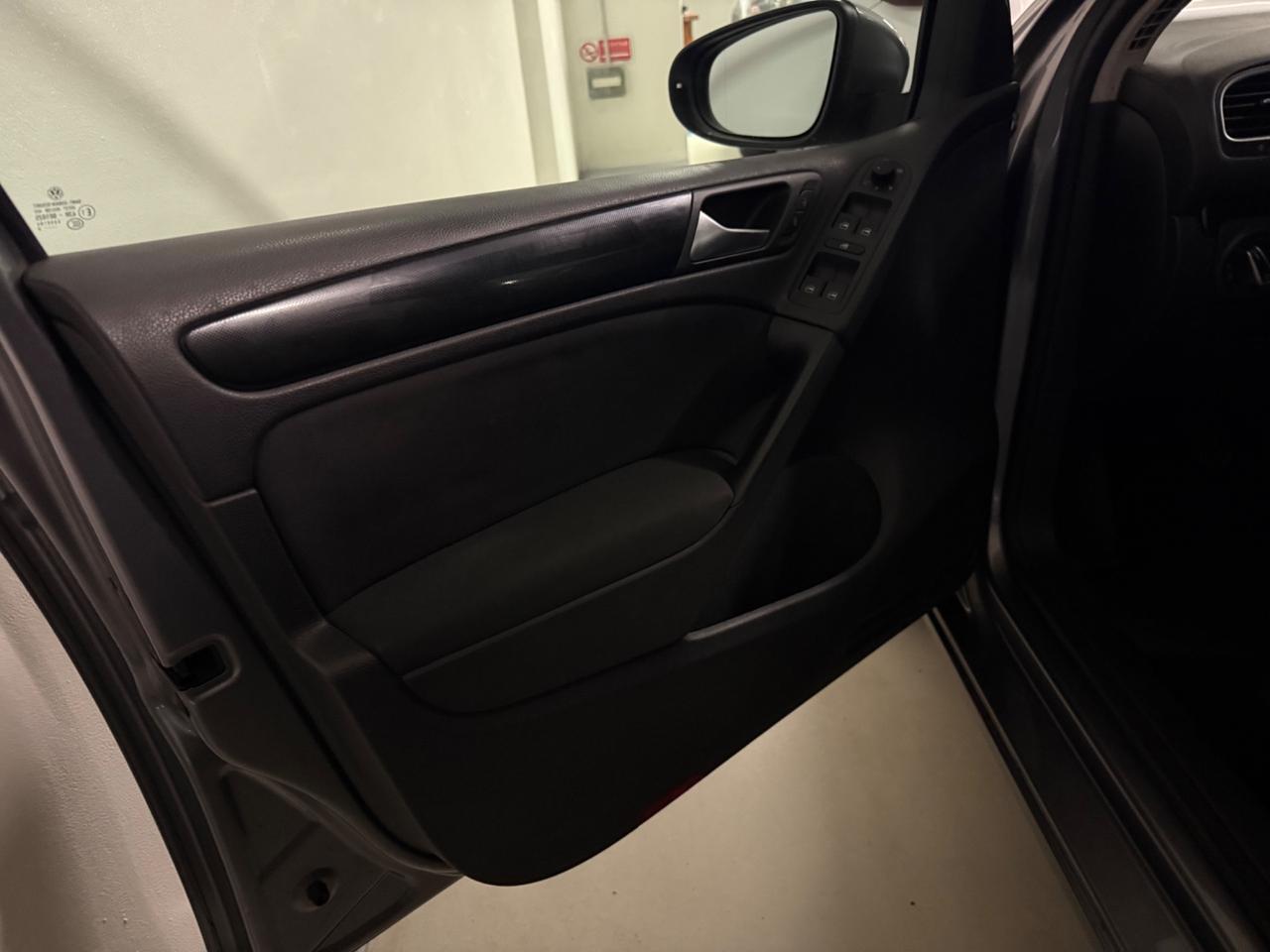 Volkswagen Golf 1.6 5p. Highline BiFuel