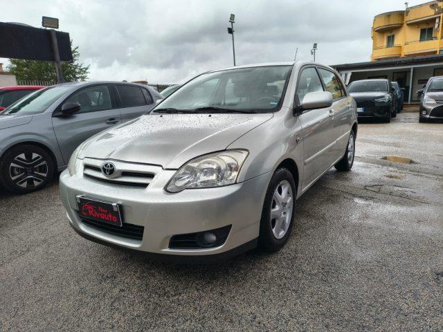 TOYOTA Corolla 1.4 D-4D M-MT 5 porte Sol ESP