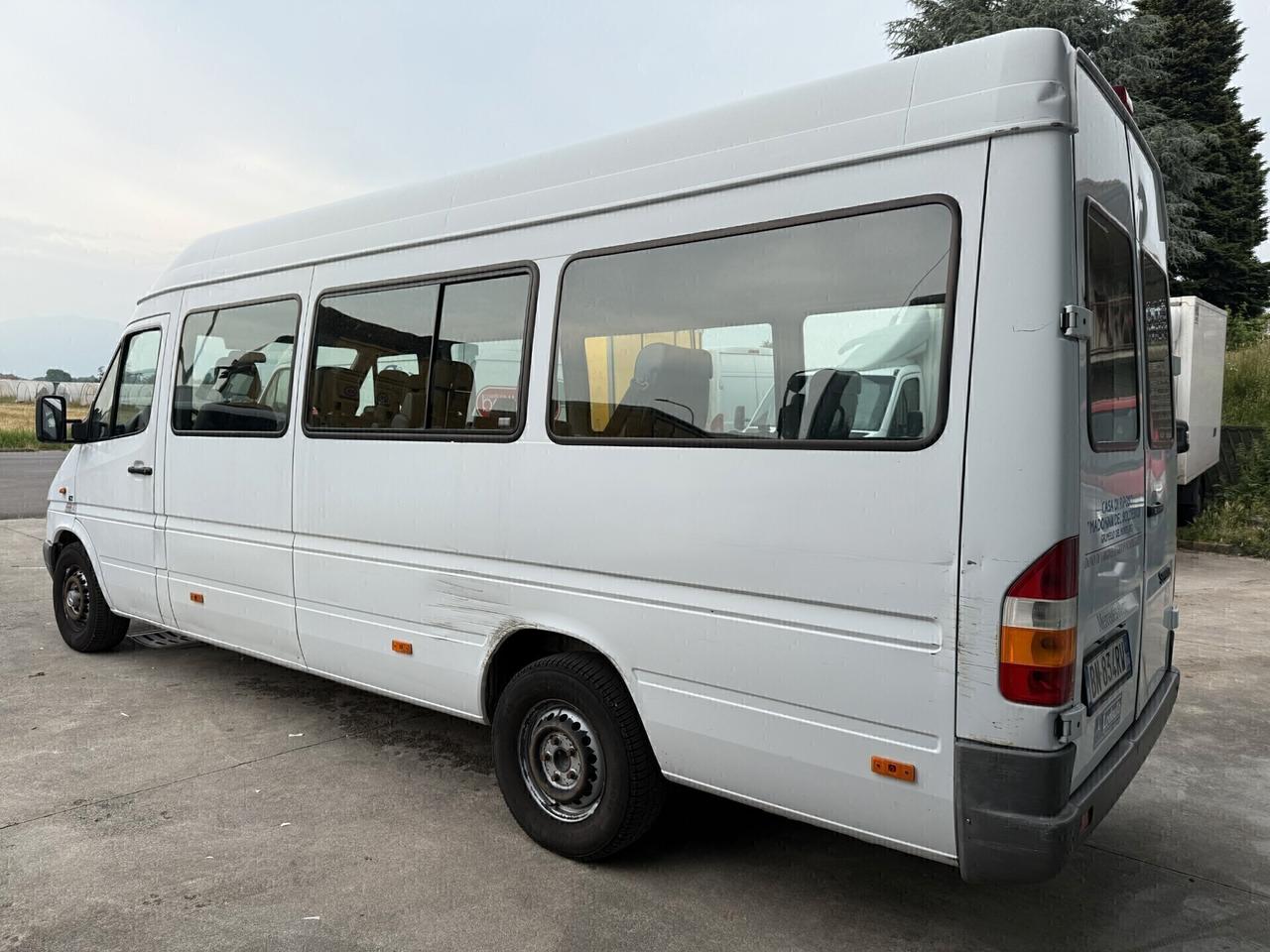 Mercedes-Benz Sprinter 311 CDI/8 POSTI/PULLMINO/PEDANA PER DISABILI/2001