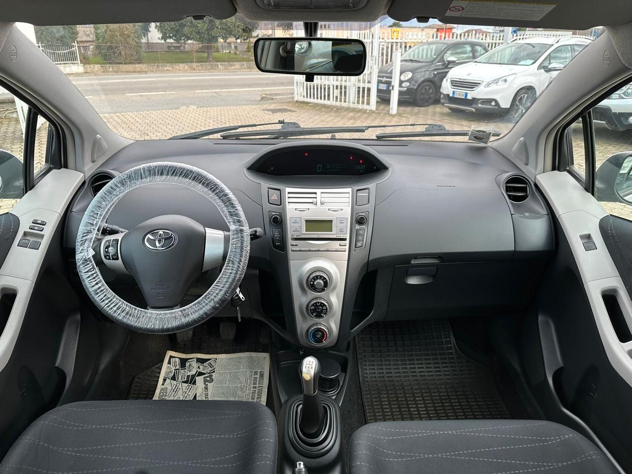 Toyota Yaris 1.3 5 porte Navi