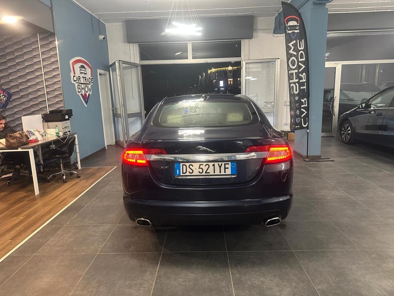 Jaguar XF 2.7D V6 Premium Luxury