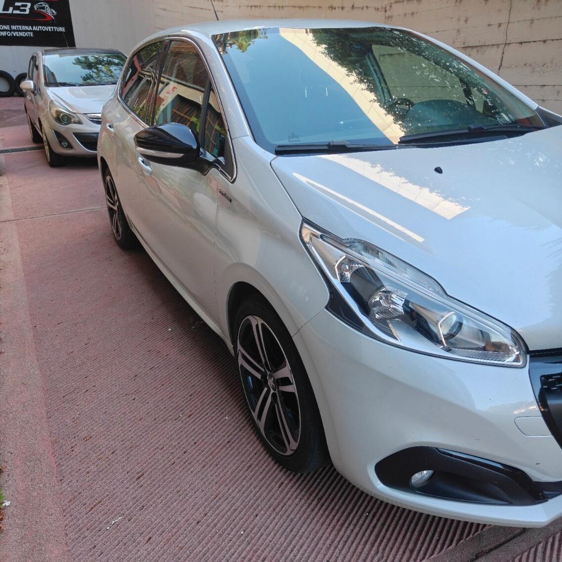 Peugeot 208 BlueHDi 100 S&S 5 porte GT Line