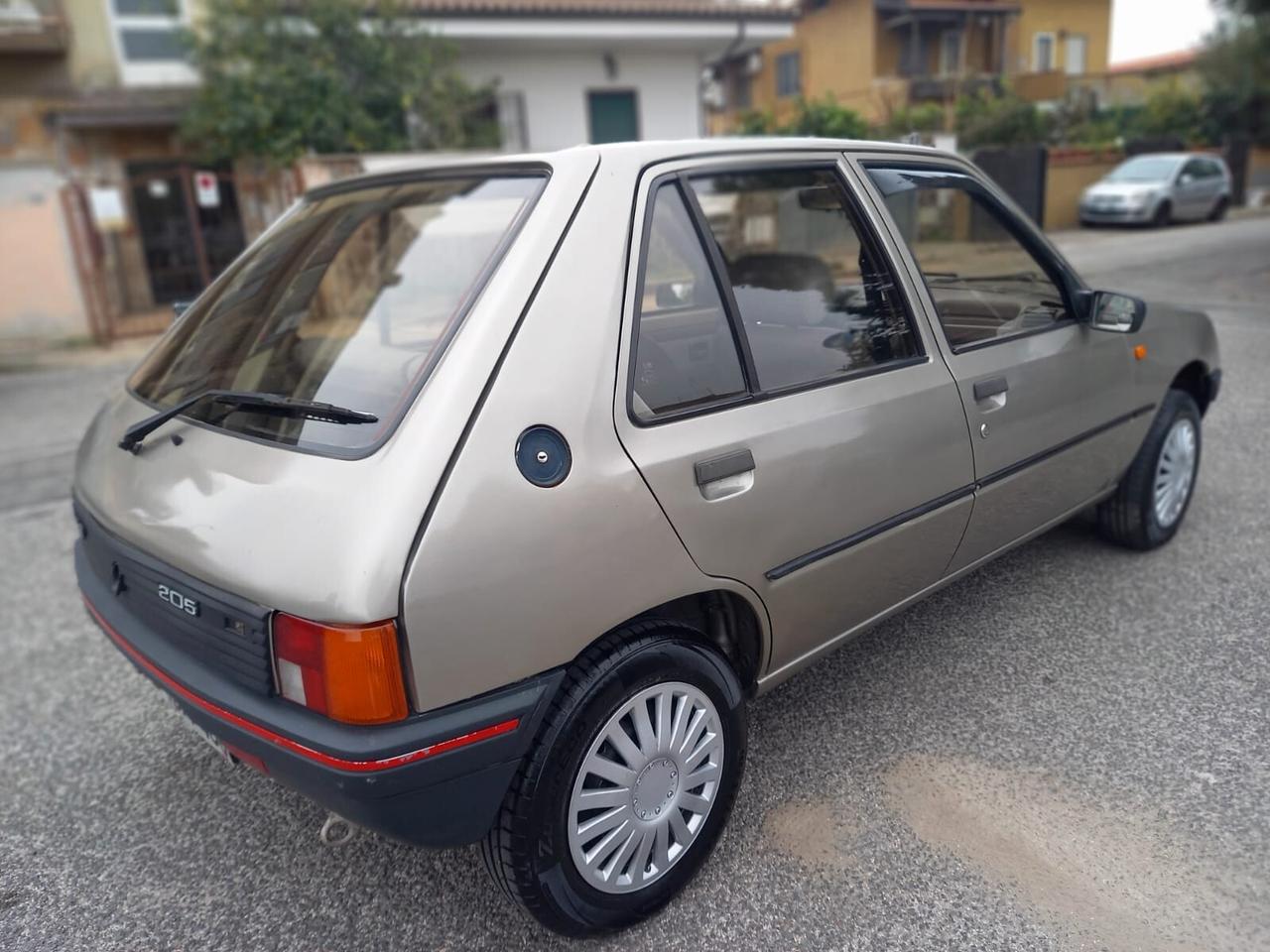 PEUGEOT 205 1988 NO RUGGINE