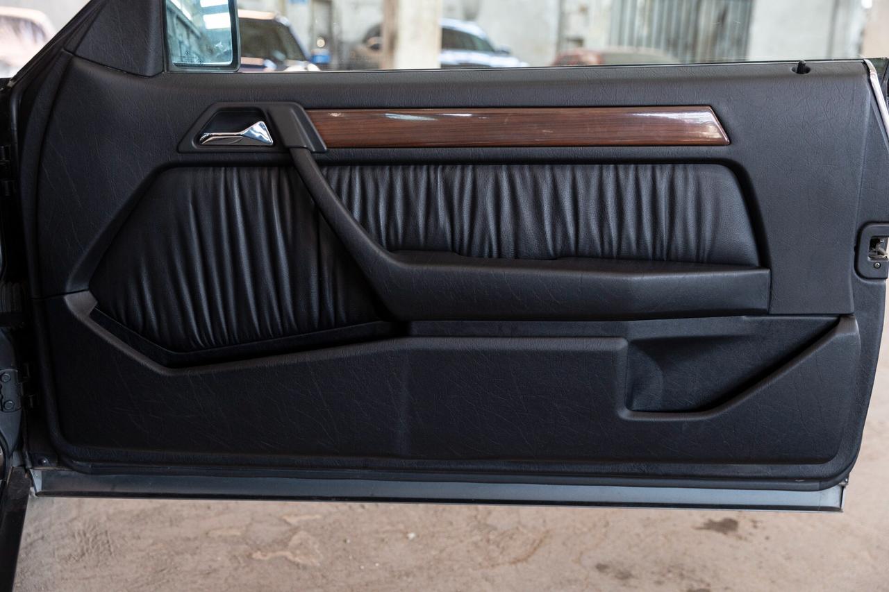 Mercedes-benz 300 CE cat Coupé