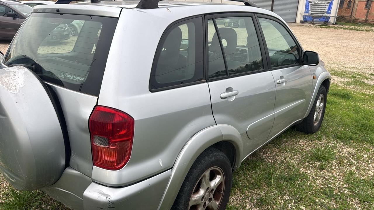 Toyota RAV 4 RAV4 2.0 Tdi D-4D cat 5 porte