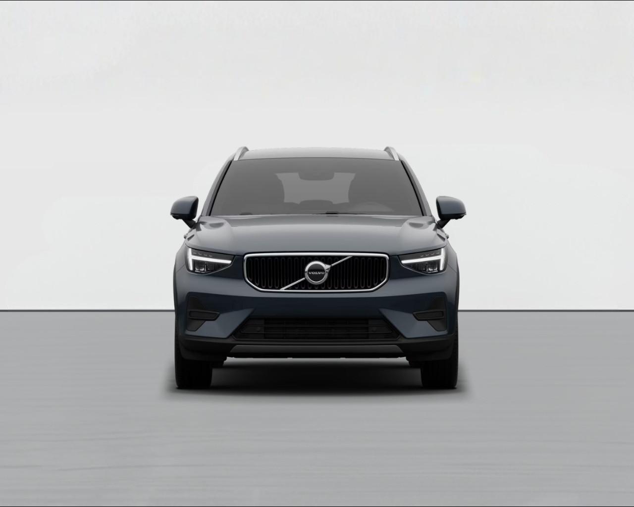 VOLVO XC40 CORE B3 AUTO PREZZO PROMO FINO A FINE MESE