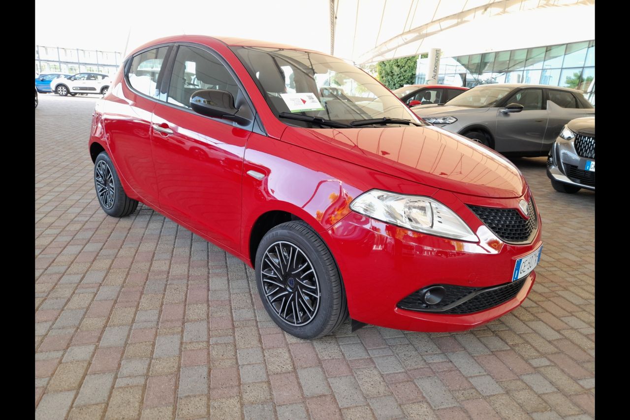 LANCIA Altri modelli Ypsilon 1.0 firefly hybrid Gold s&amp;s 70cv