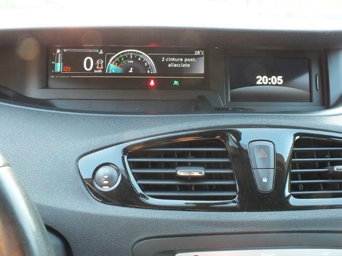Renault Scenic 1.5 dCi*7 POSTI*UNIPRO*NAVI e BLUETOOTH di SERIE*