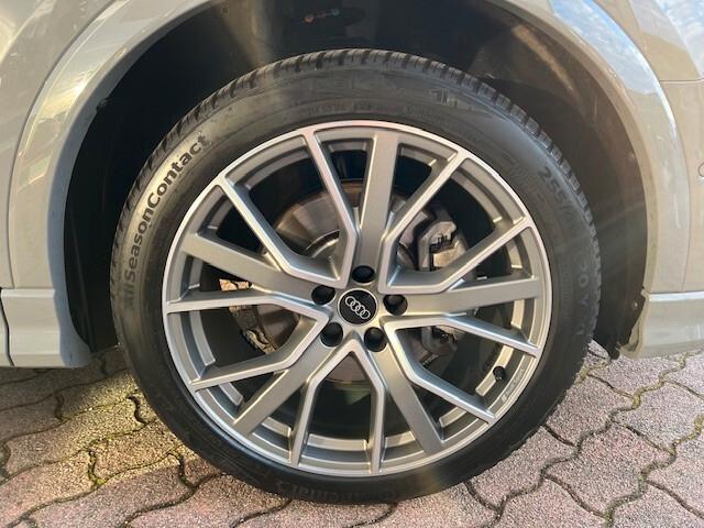 Audi Q3 Sportback 40 Tdi Q. S-tr. S-line, Tetto, Matrix