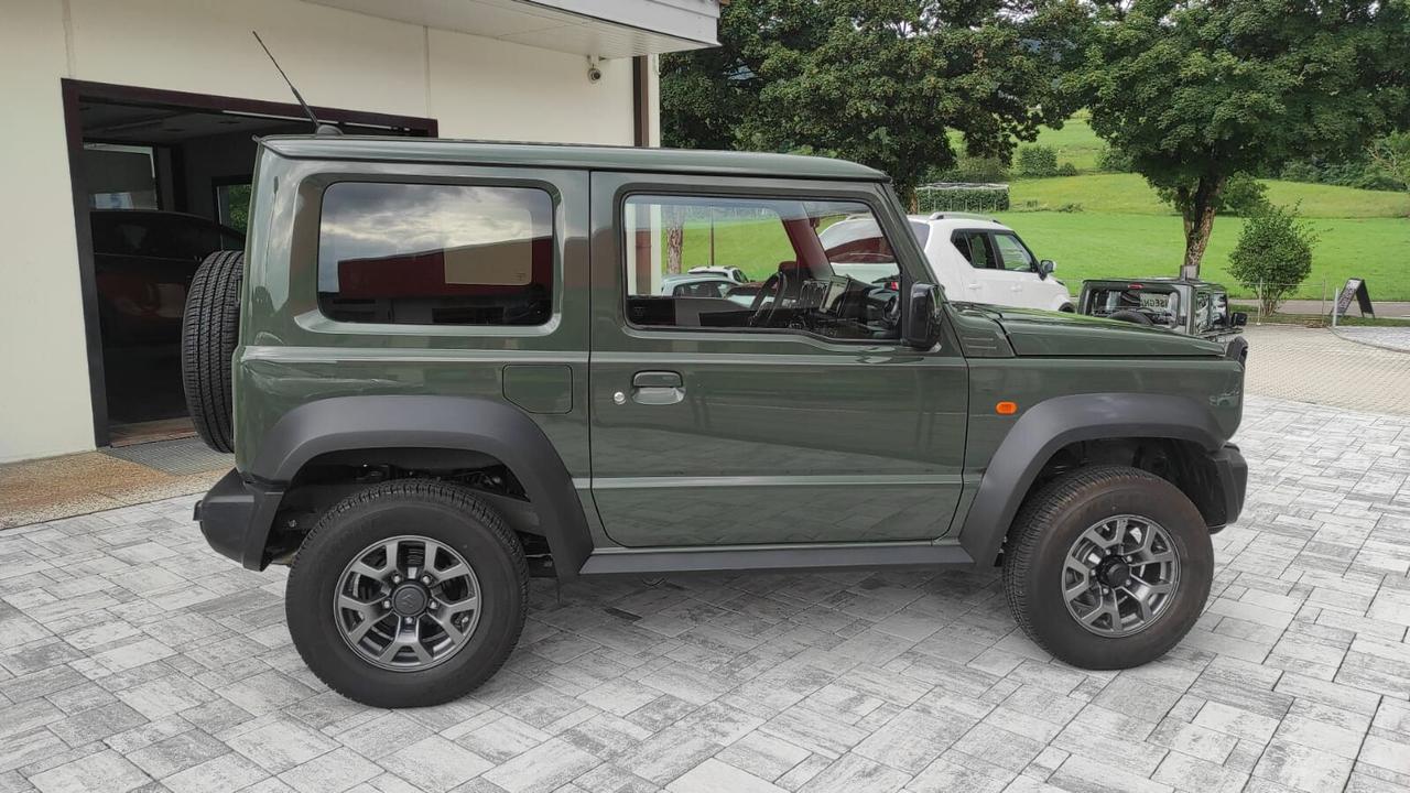 SUZUKI JIMNY TOP 4 POSTI 1.5 BENZINA 4X4 RIDOTTE