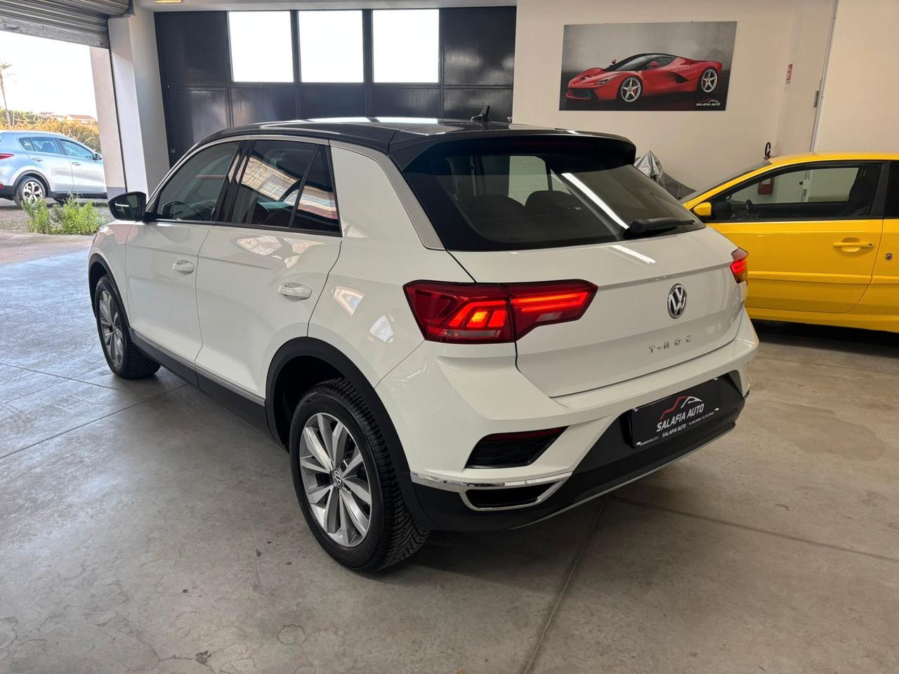 Volkswagen T-Roc 1.6 TDI SCR Business BlueMotion Technology