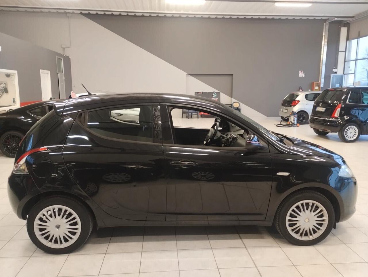 Lancia Ypsilon 1.2 69 CV 5 porte S&S Elefantino KM 136.000