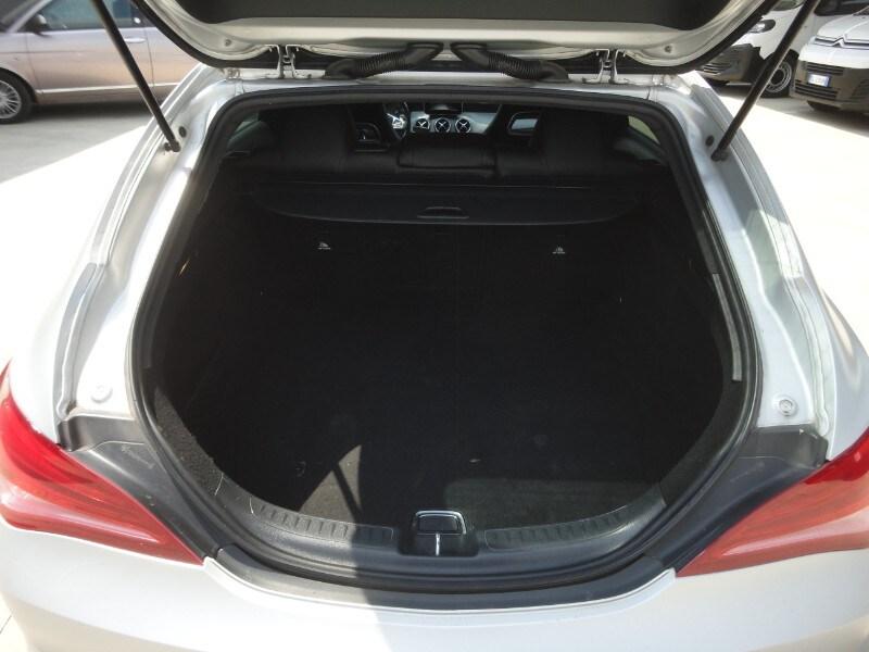 MERCEDES CLA (C/X117) CLA 220 d S.W. Aut...