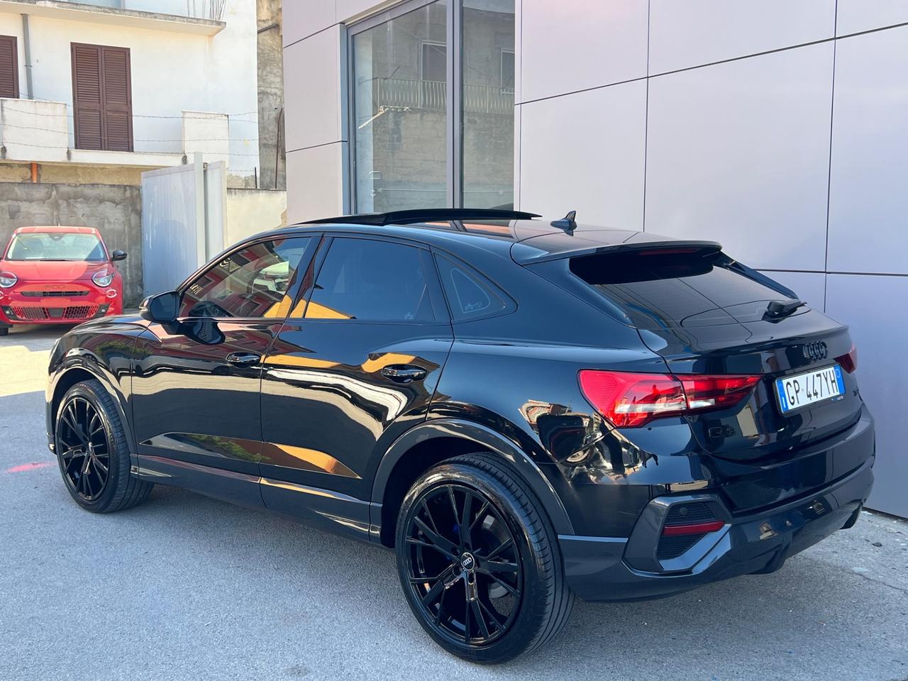 Audi Q3 Sportback 35 2.0 tdi s-tronic