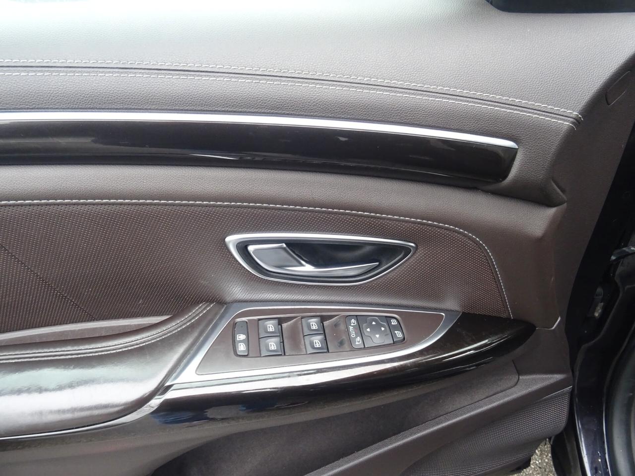 Renault Espace dCi 160CV EDC Energy Initiale Paris 4Control