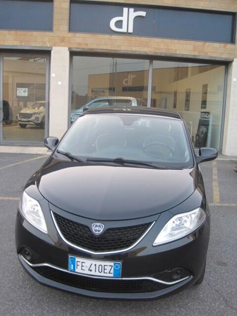 Lancia Ypsilon 1.2 69 CV 5 porte Gold