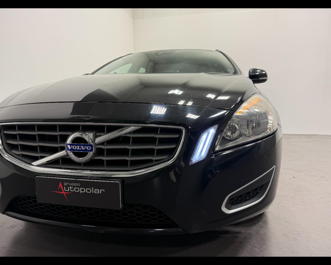 VOLVO V 60 2.0 D4 VED (D3) MOMENTUM