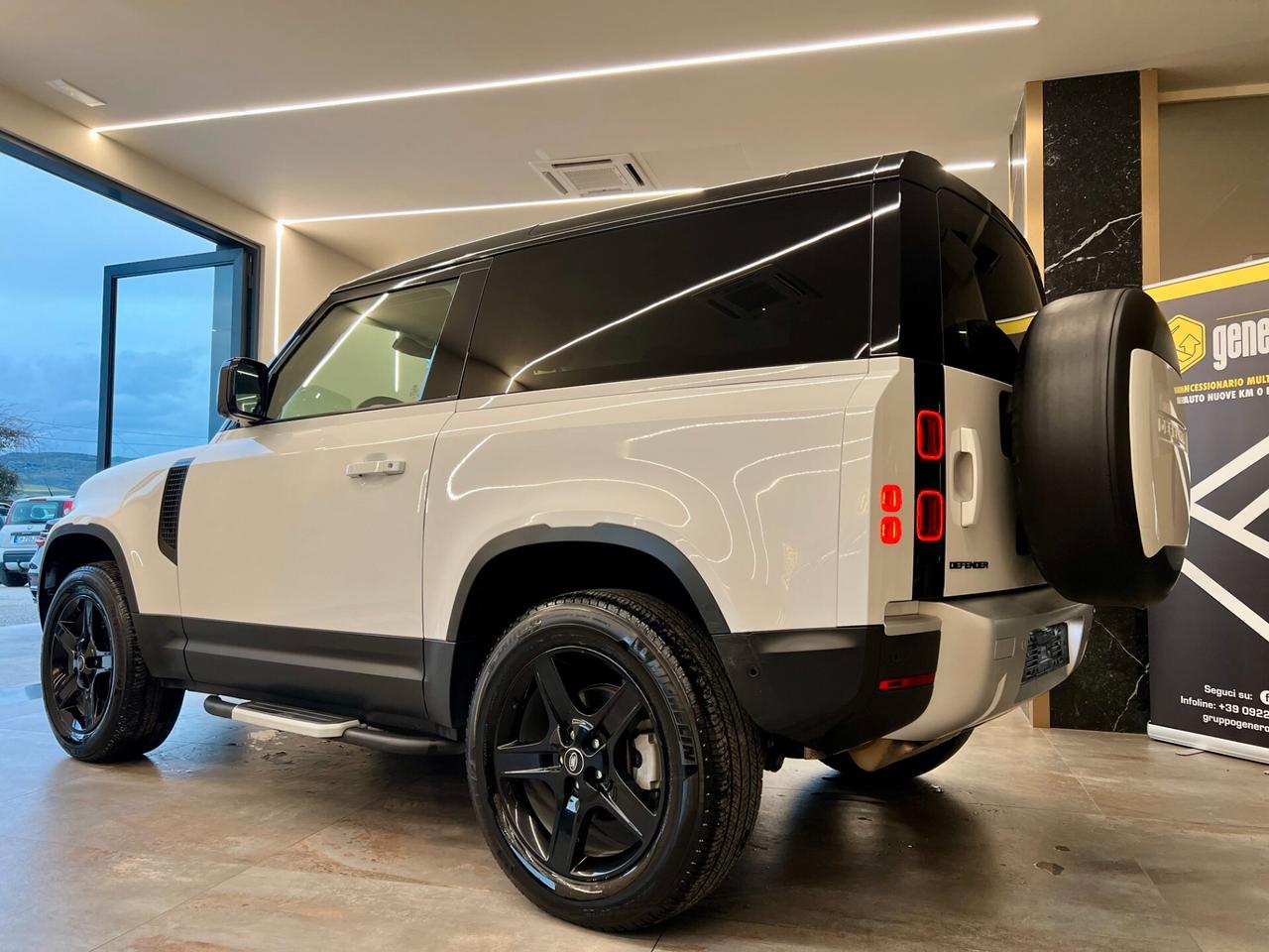 Land Rover Defender 3.0D I6 250 CV AWD Auto X-Dynamic SE