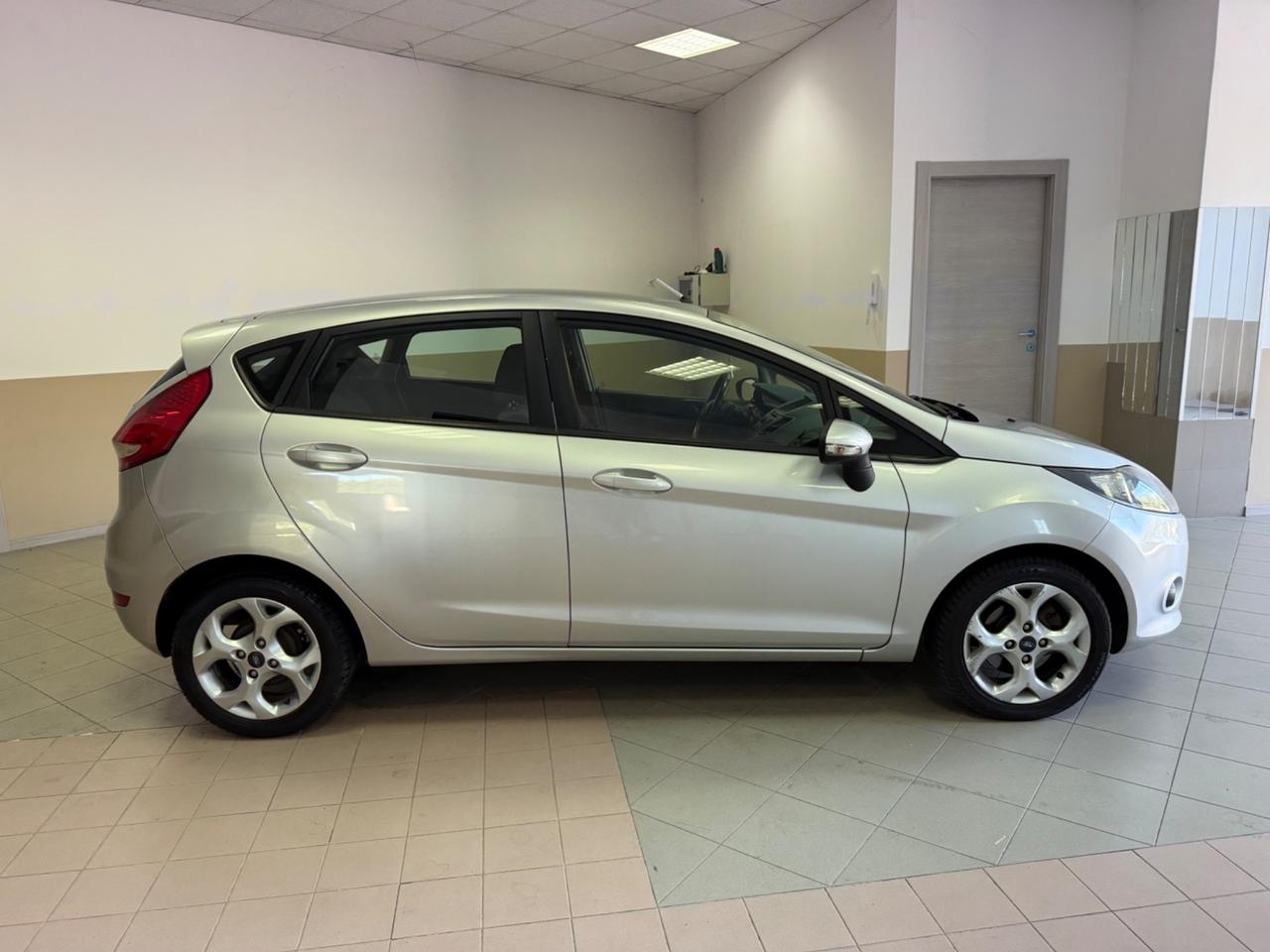 Ford Fiesta Fiesta+ 1.4 TDCi 68CV 5 porte