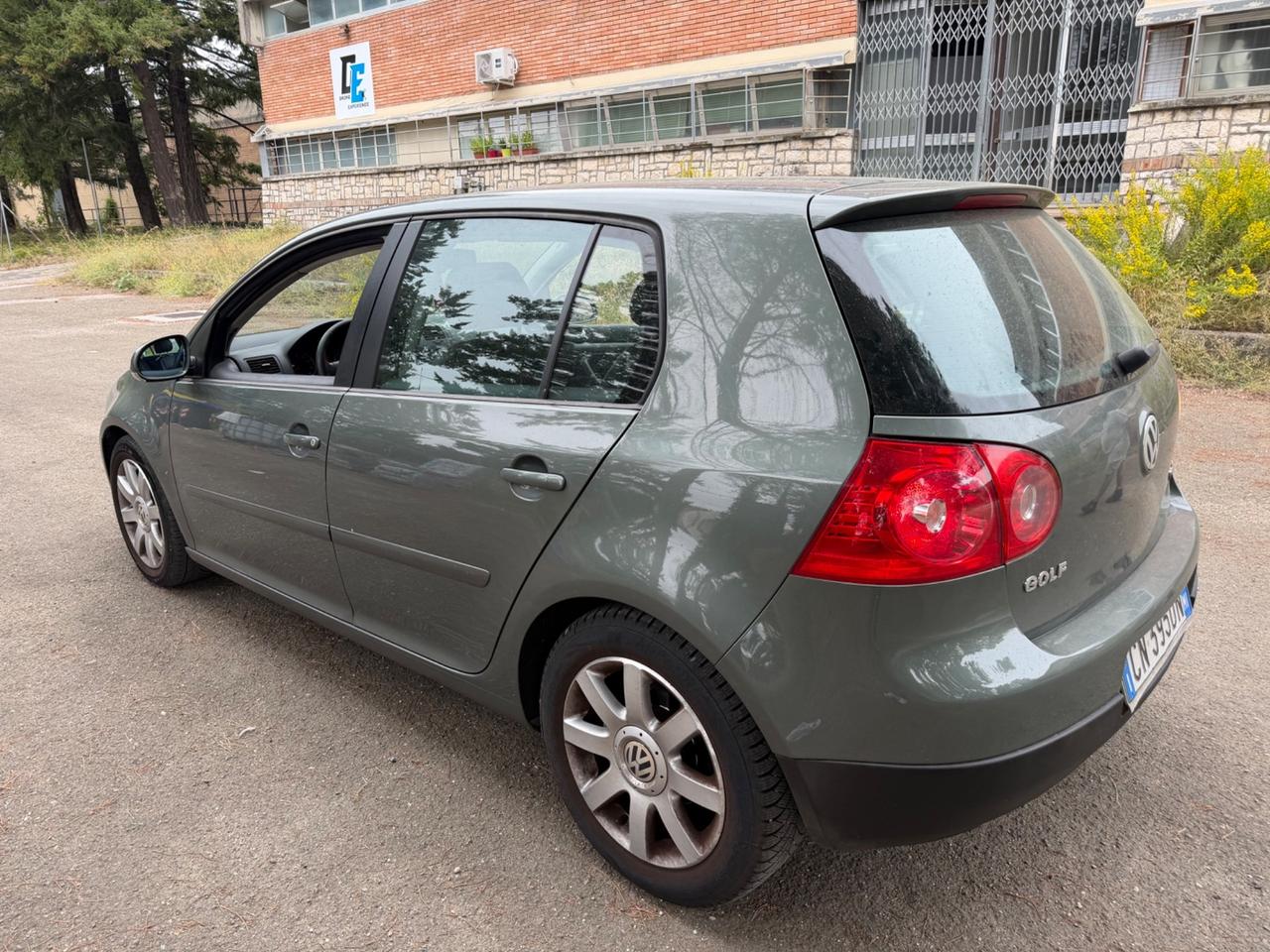 Volkswagen Golf 1.6 16V FSI 5p. Comfortline
