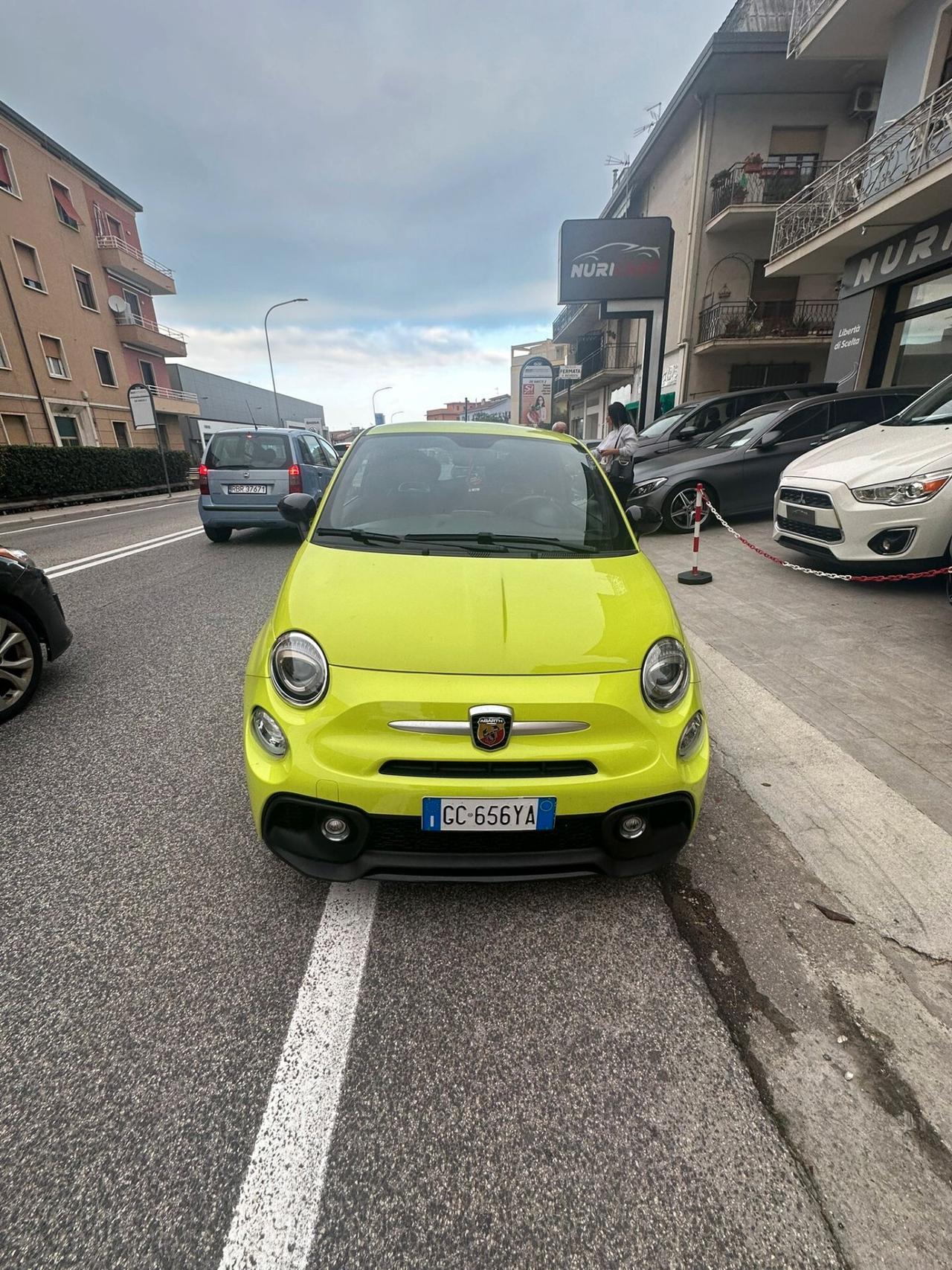 Fiat 500 Abarth TURBO T-JET PISTA