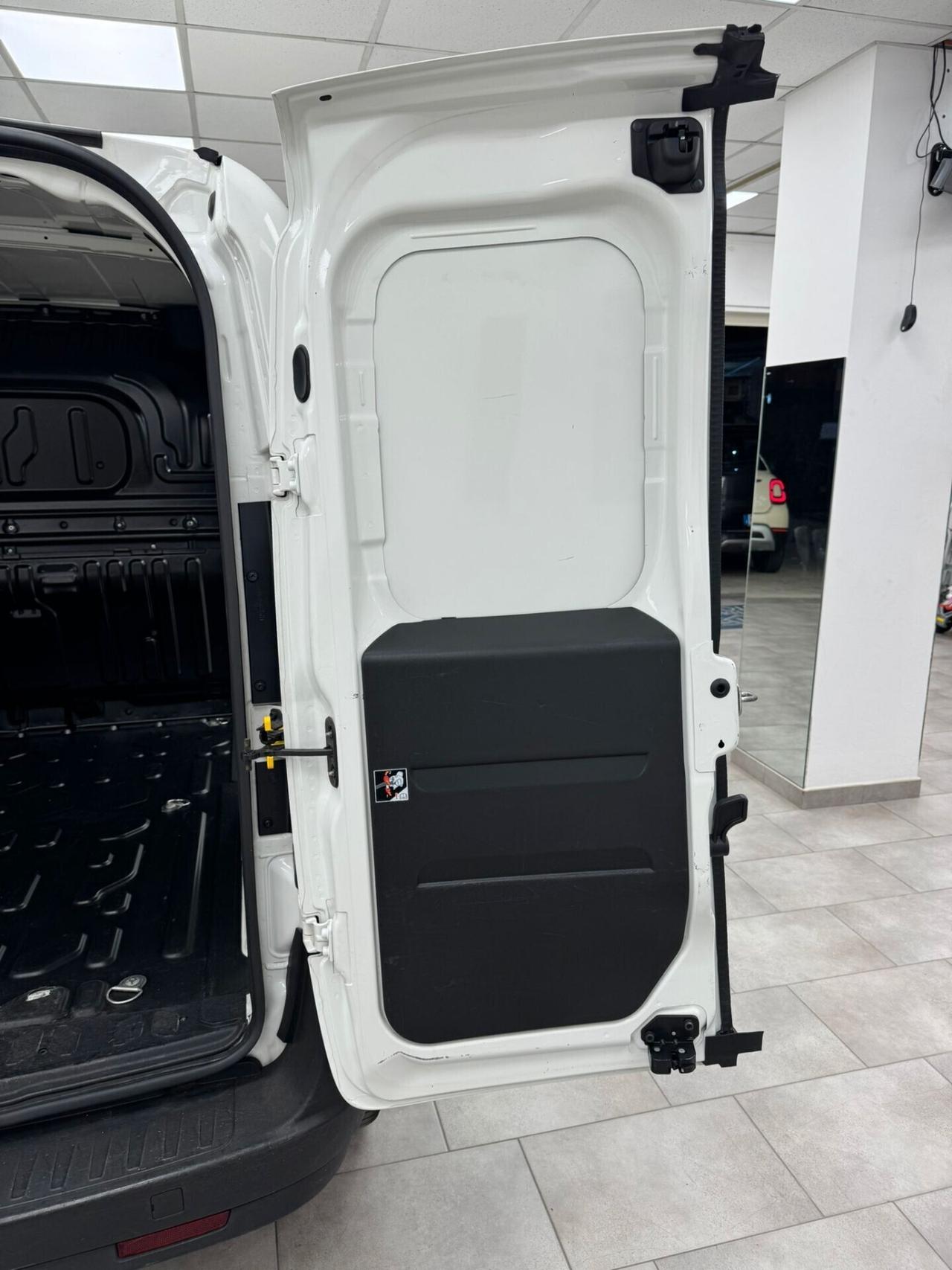 FIAT DOBLO 1.6 MJT LOUNGE