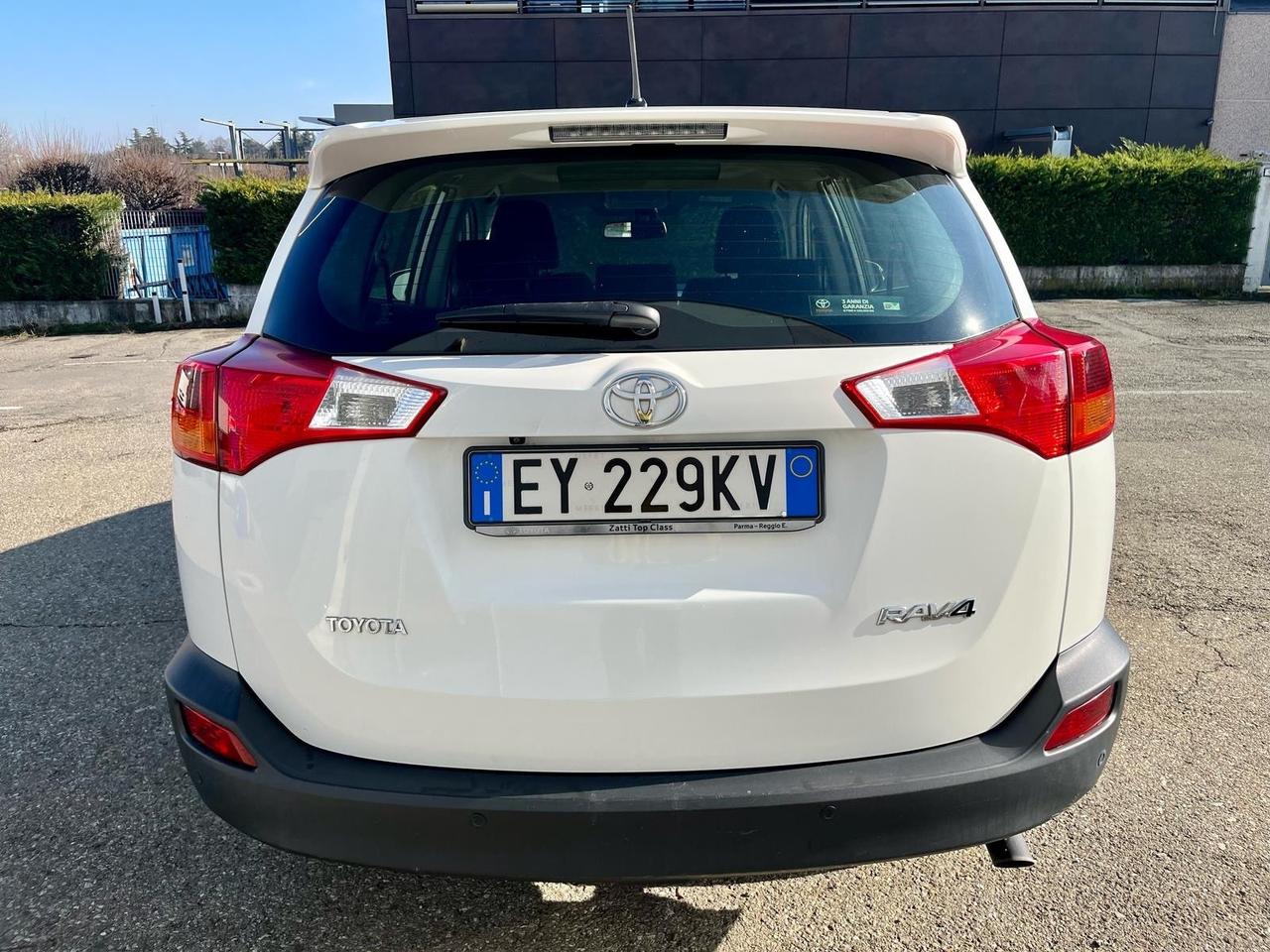 ToyotaRAV4 2.0D-4D 2015 109.000km perfetta