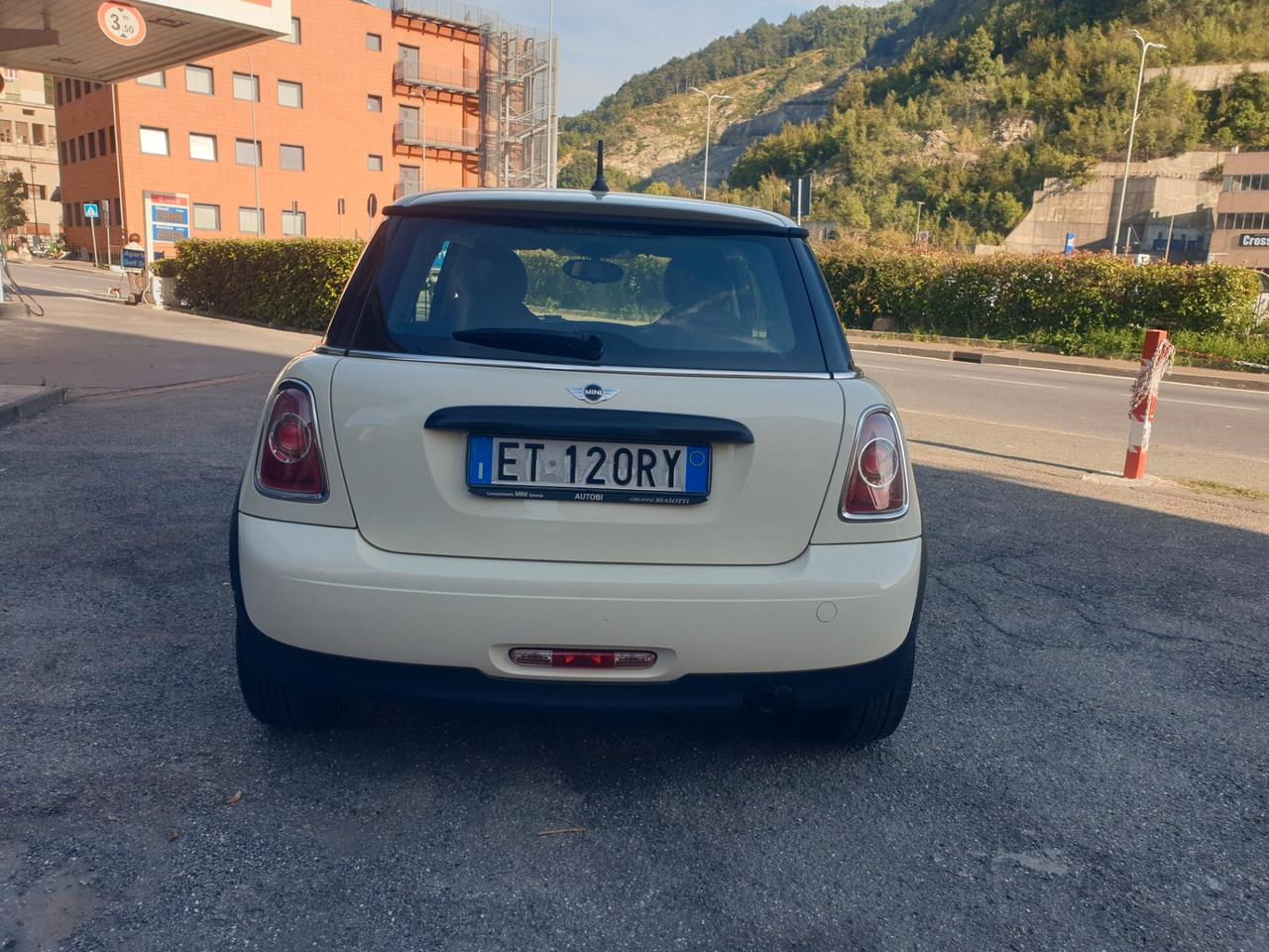 Mini 1.6 16V One (55kW)