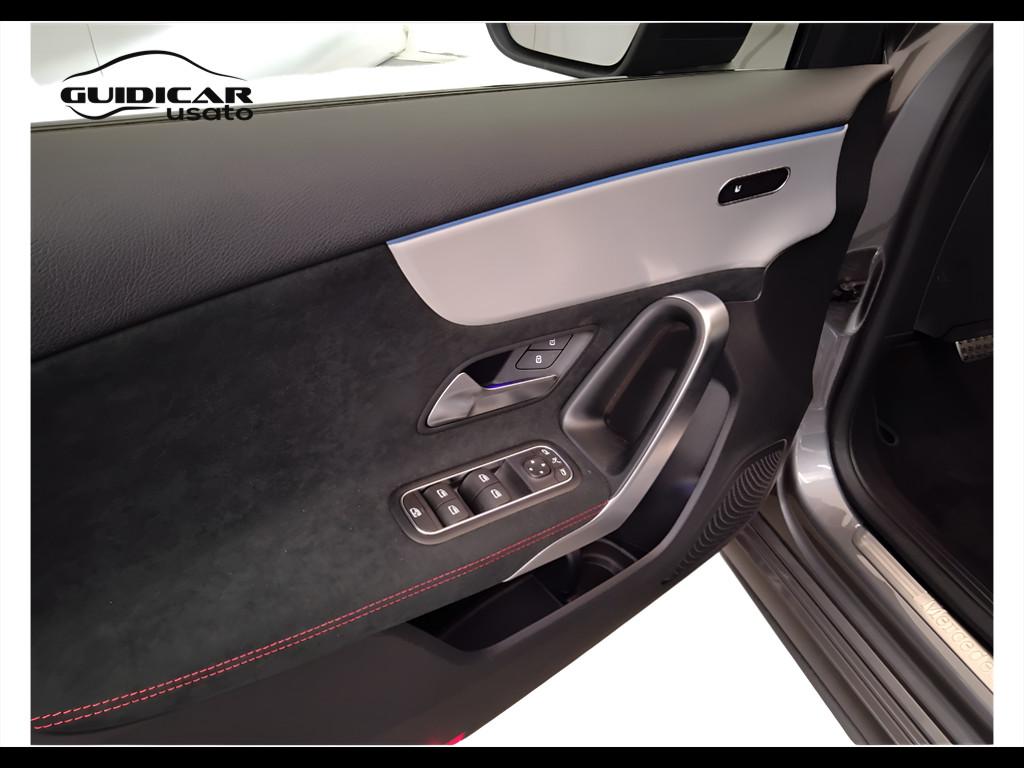 Mercedes-Benz Classe A - W177 2023 - A 180 d AMG Line Advanced Plus auto