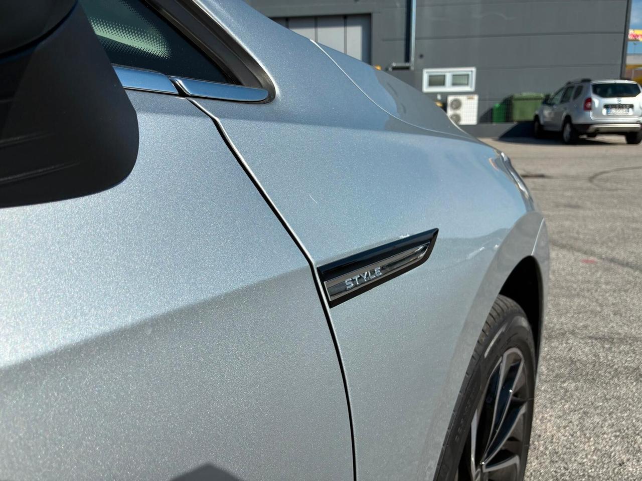 Volkswagen Golf Variant 2.0 TDI SCR DSG Style