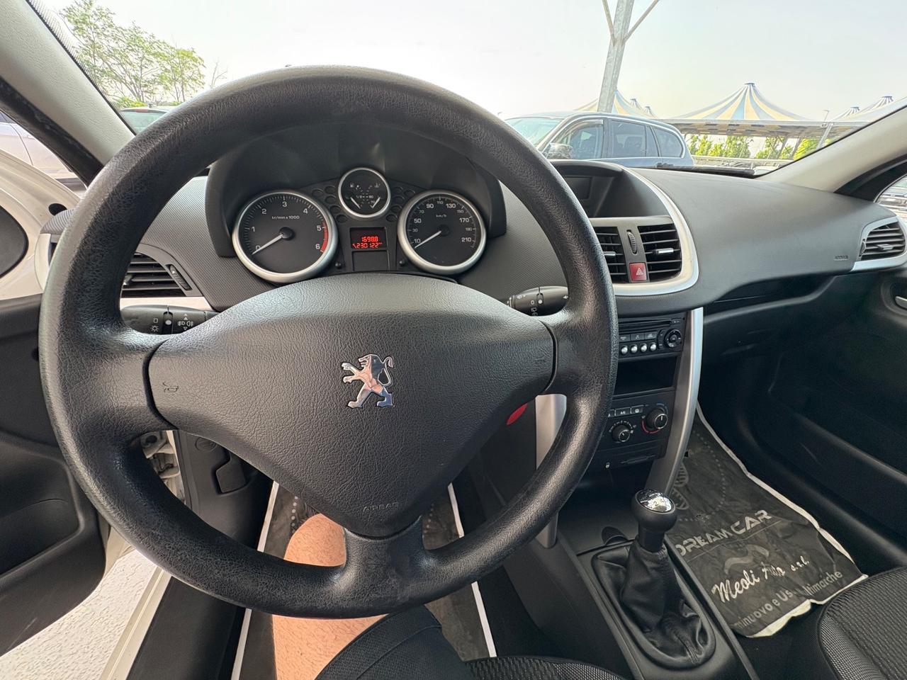 Peugeot 207 1.4 HDi 70CV 5p. Active