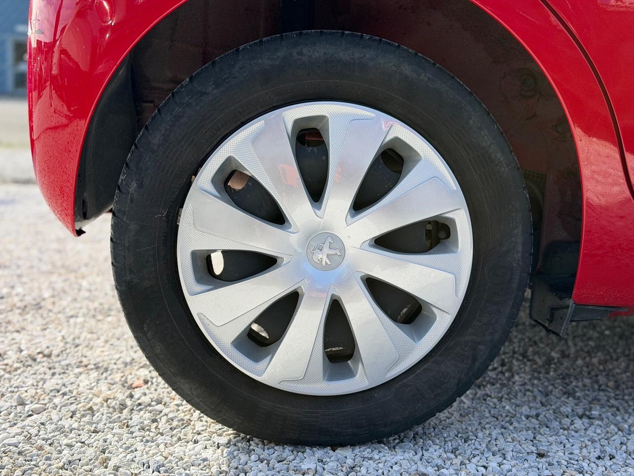 Peugeot 108 VTi 68 5 porte “ 18 Mila Km CERTIFICATI “