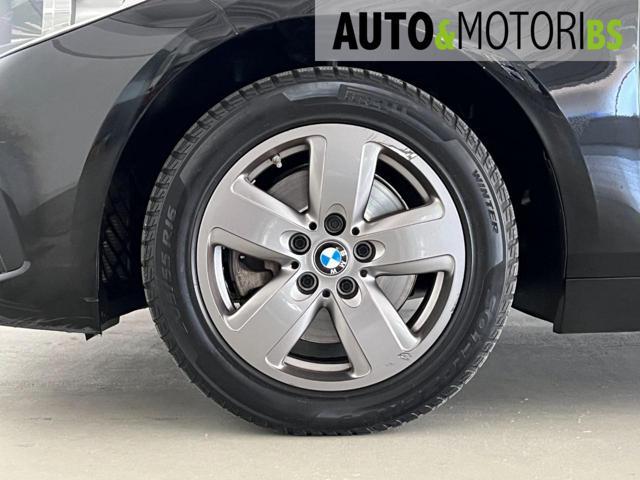 BMW 118 i 5p. Advantage *BOOKSERVICE*