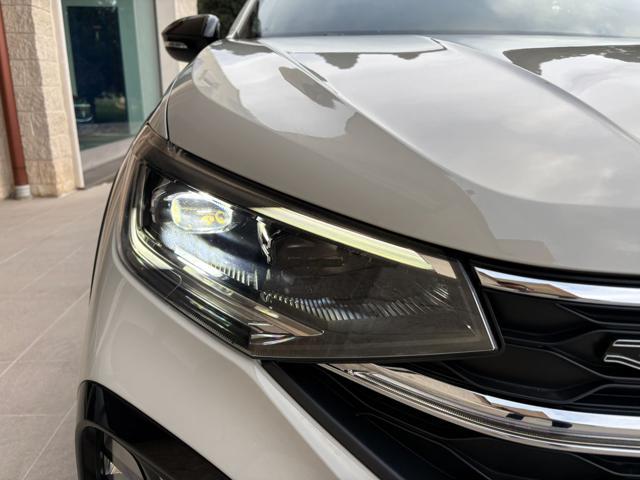 VOLKSWAGEN Taigo 1.0 TSI 116 CV DSG R-Line TETTO APR/PAN