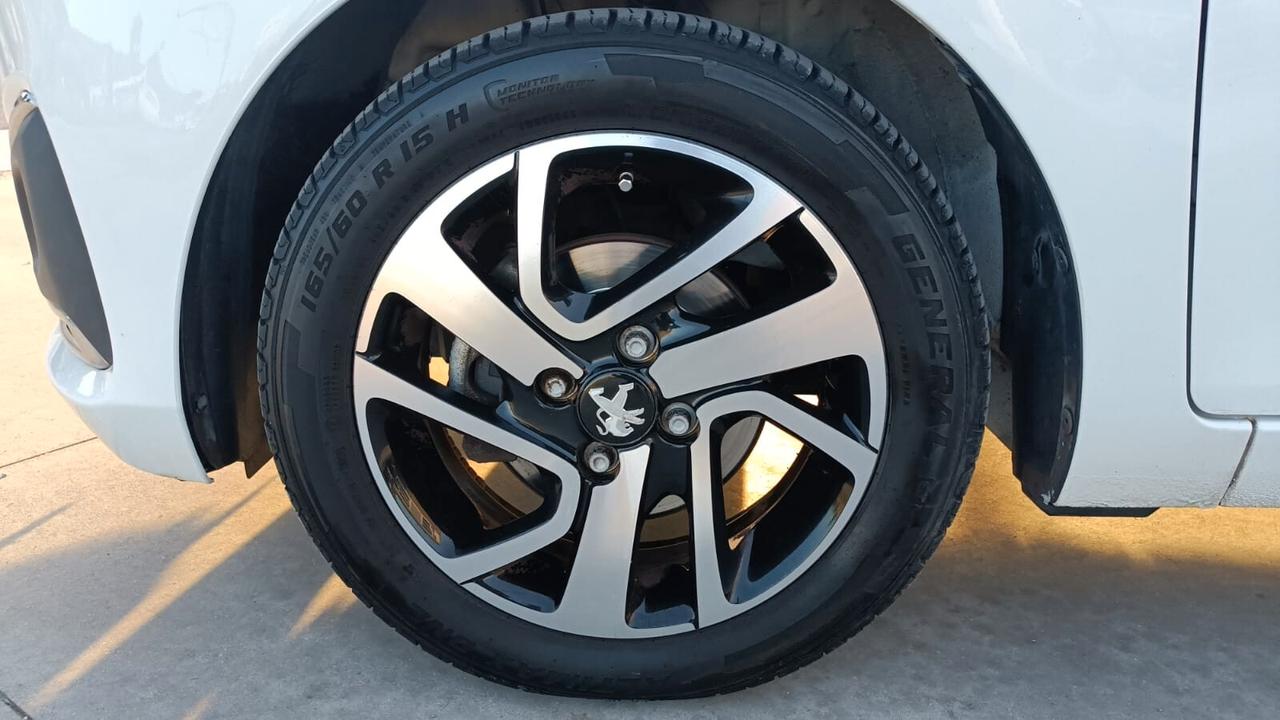 Peugeot 108 VTi 68 5 porte Allure TOP!