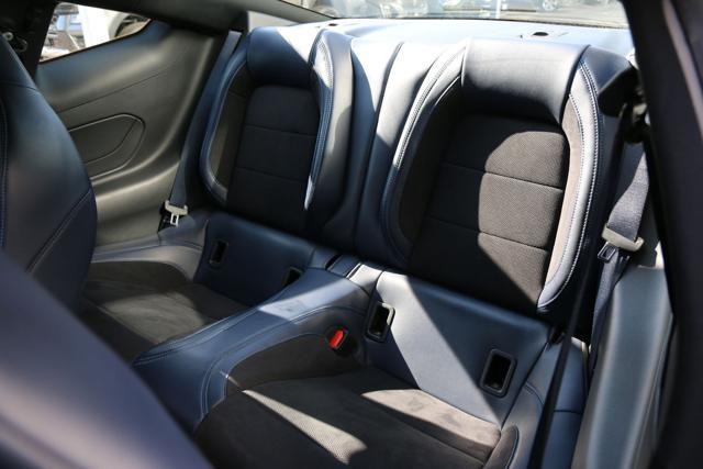 FORD Mustang Fastback 5.0 V8 aut. Dark Horse