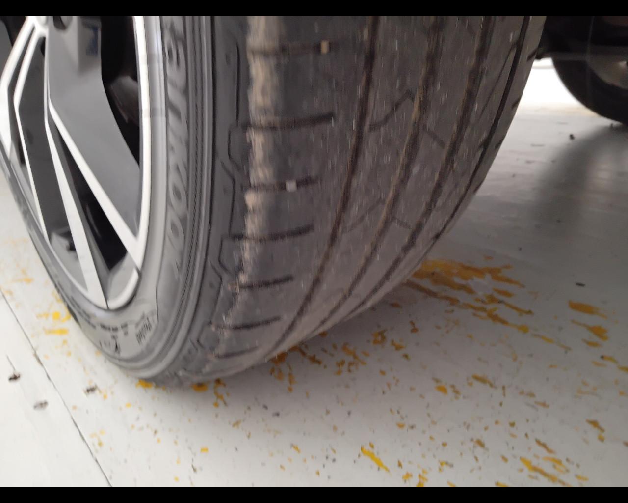 VOLKSWAGEN Taigo - Taigo 1.0 tsi R-Line 110cv