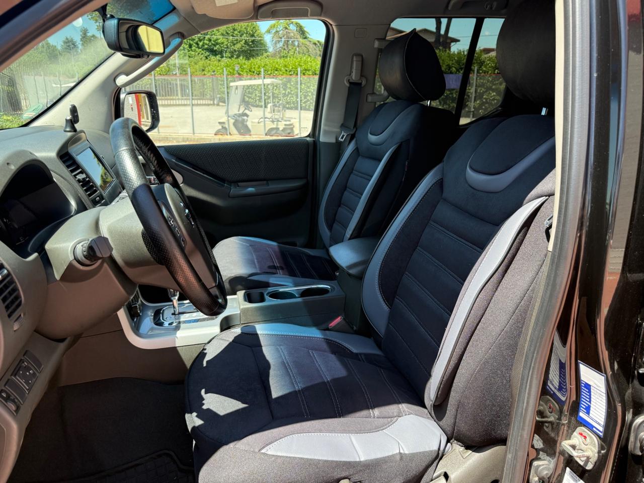 Nissan Navara 2.5 dCi 190CV 4 porte Double Cab Sport Platinum